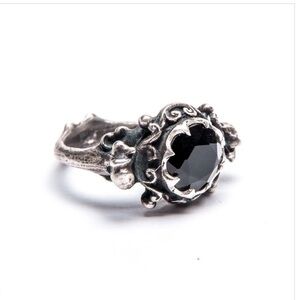 BLOOD MILK JEWELS
Belonging To The Darkness Part II: Onyx